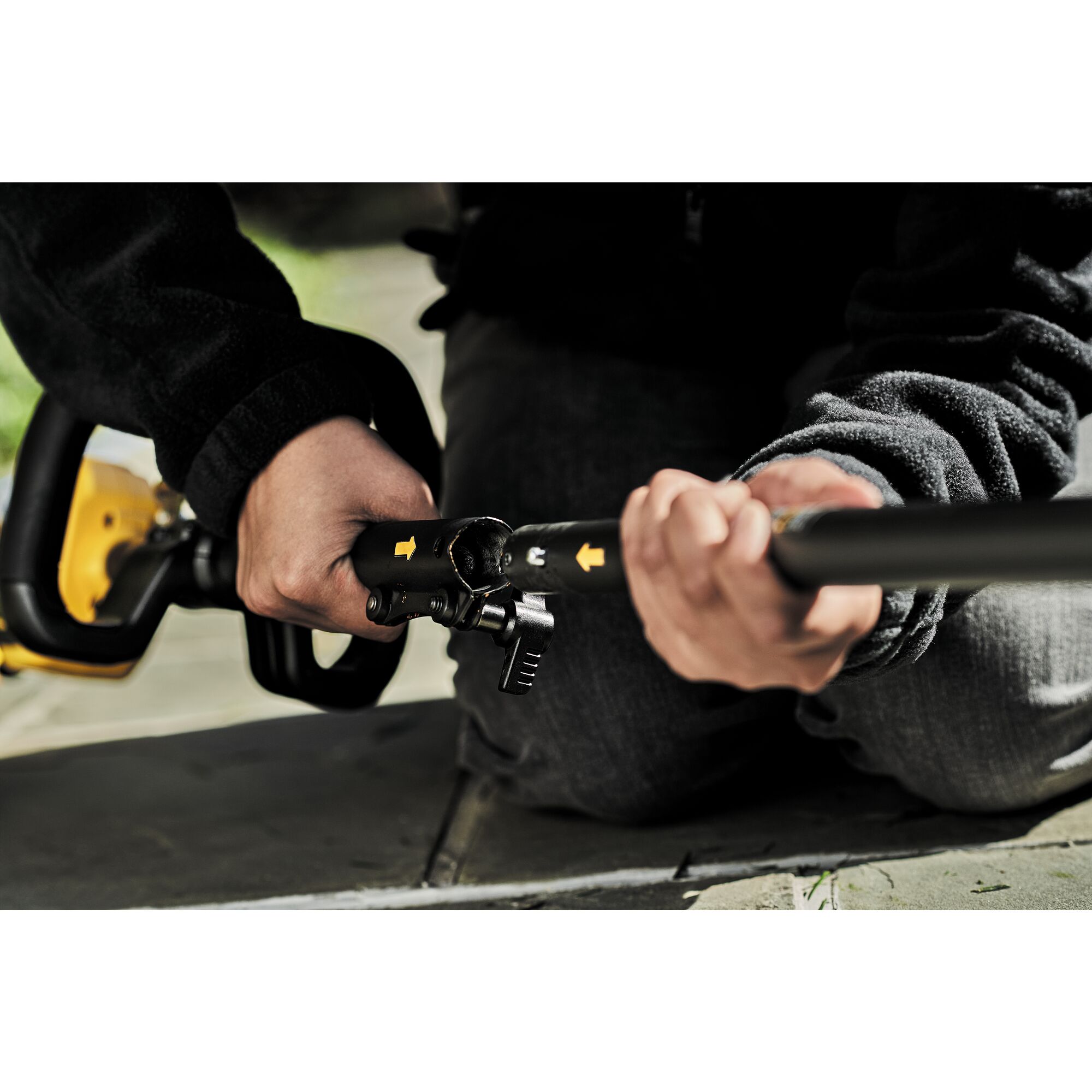 DEWALT 54V XR FLEXVOLT Split boom grastrimmer (met 9.0Ah accu en lader) 9 DEWALT 54V XR FLEXVOLT Split boom grastrimmer (met 9.0Ah accu en lader) - Afbeelding 9