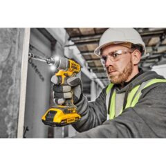 DEWALT Borstelloze Slagschroevendraaier 12V XR  (in TSTAK koffer, met 2x 2.0 Ah accu en XR lader)