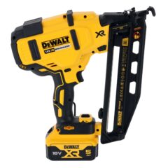 DEWALT Borstelloze Afwerktacker 18V XR 16Ga (in koffer, met 2x 5.0 Ah accu en XR multilader)