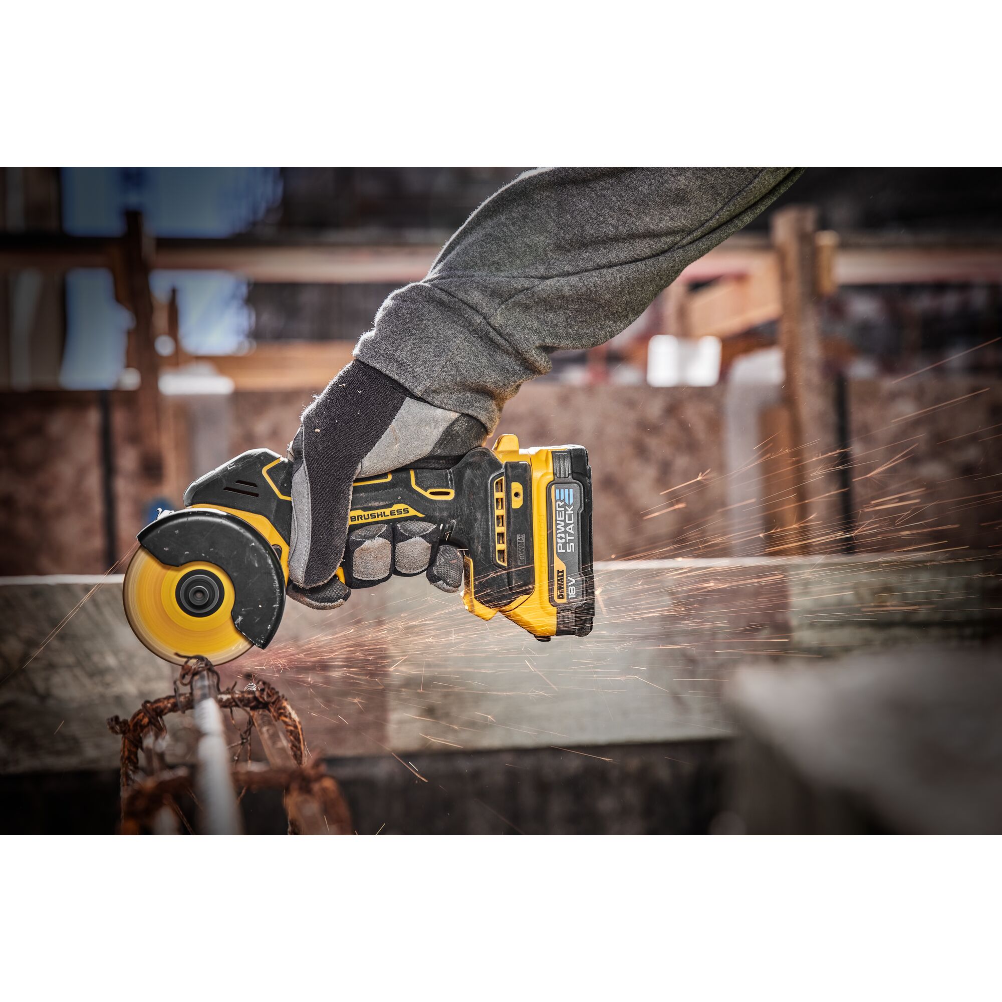 DEWALT Haakse slijper 18V XR 76mm (zonder accu en lader) 10 DEWALT Haakse slijper 18V XR 76mm (zonder accu en lader) - Afbeelding 10