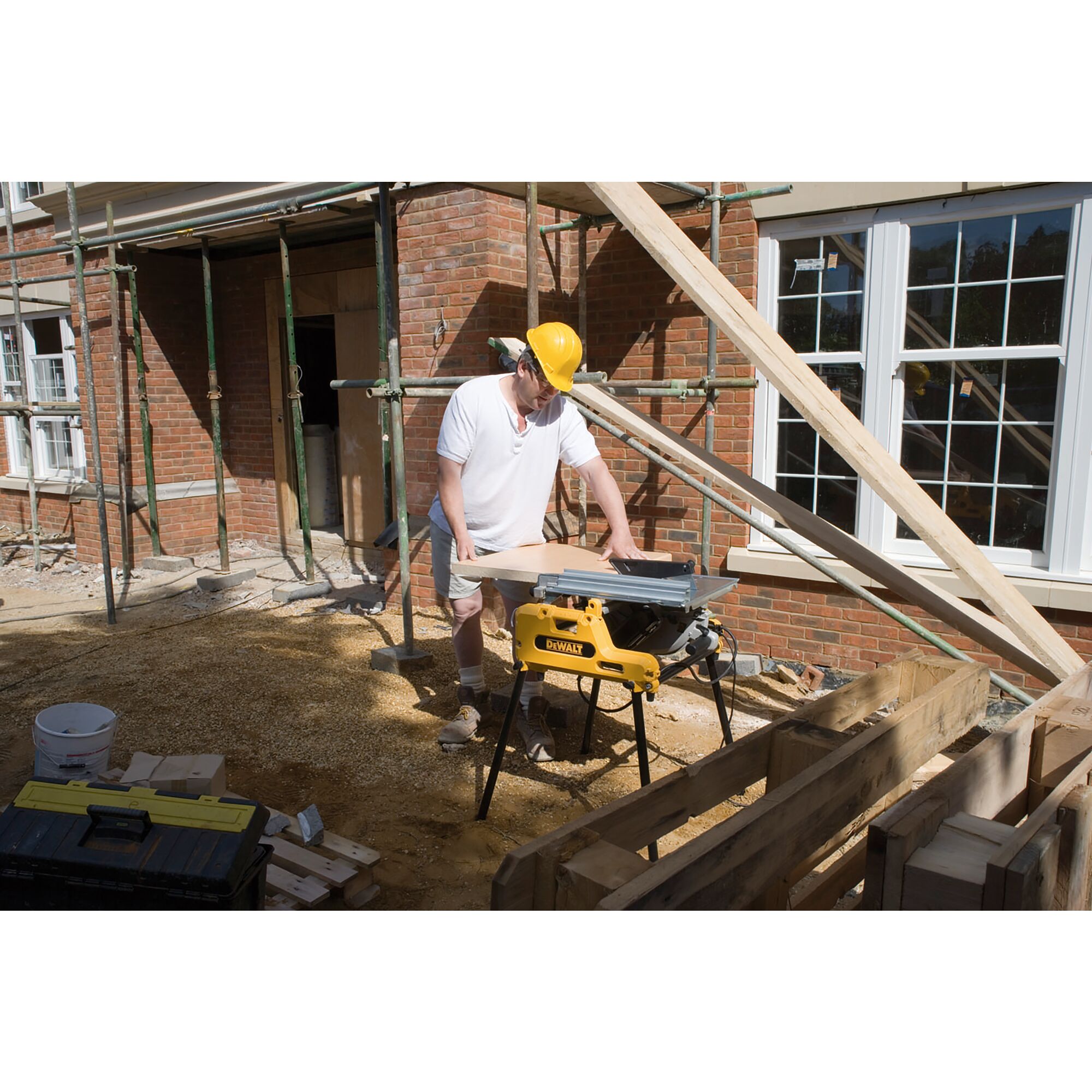 DEWALT Combinatiezaag TGS 2000W 250mm 9 DEWALT Combinatiezaag TGS 2000W 250mm - Afbeelding 9